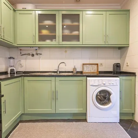 Charming And Bright Townhouse 3bdr By Lovelystay Lissabon