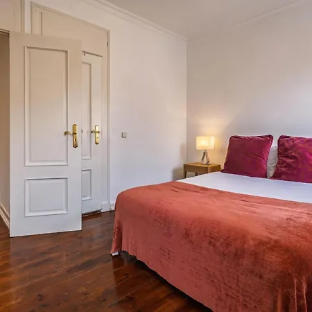 Charming And Bright Townhouse 3bdr By Lovelystay Lissabon