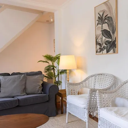 Charming And Bright Townhouse 3bdr By Lovelystay * 리스본