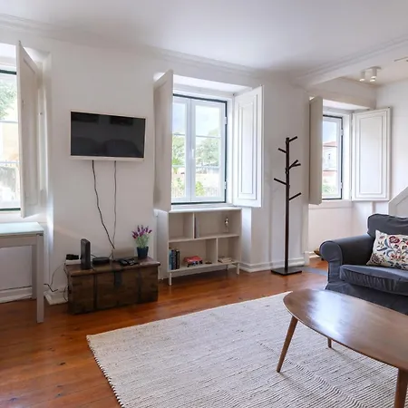 Charming And Bright Townhouse 3bdr By Lovelystay 아파트 리스본