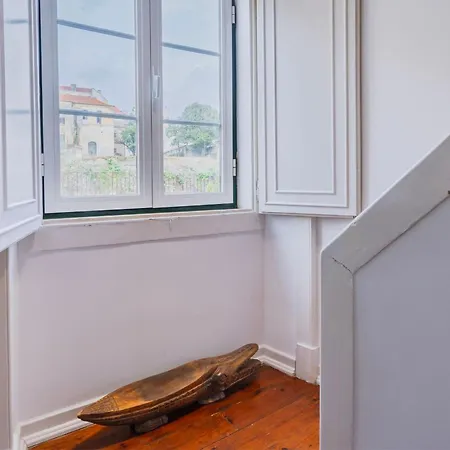 Charming And Bright Townhouse 3bdr By Lovelystay 아파트 리스본