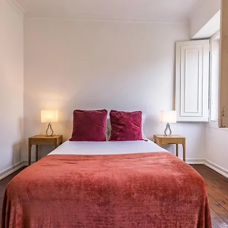 아파트 Charming And Bright Townhouse 3bdr By Lovelystay *