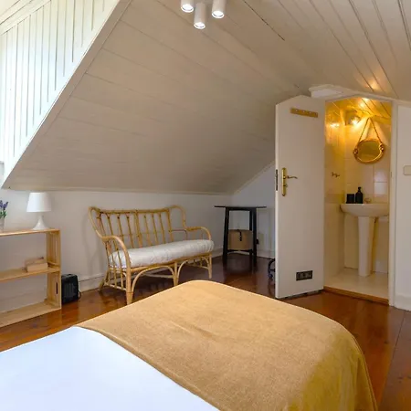아파트 Charming And Bright Townhouse 3bdr By Lovelystay *