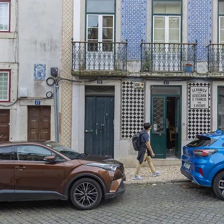 Charming And Bright Townhouse 3bdr By Lovelystay Lisboa