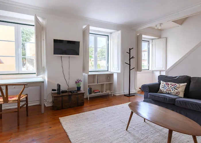 Charming And Bright Townhouse 3bdr By Lovelystay アパート リスボン