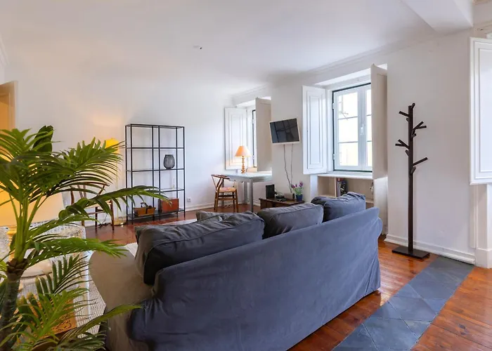 アパート Charming And Bright Townhouse 3bdr By Lovelystay リスボン