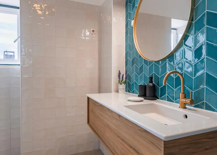 Charming And Bright Townhouse 3bdr By Lovelystay アパート リスボン