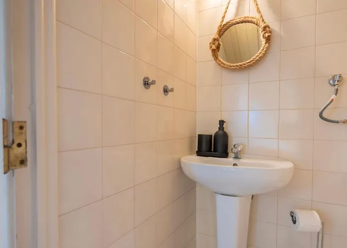 Charming And Bright Townhouse 3bdr By Lovelystay アパート リスボン